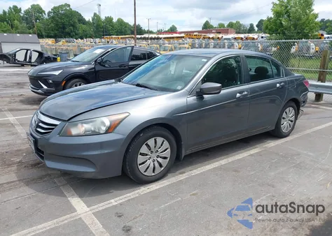 2011 Honda Accord 2.4 Lx из США, поврежденный, VIN 1HGCP2F38BA011266